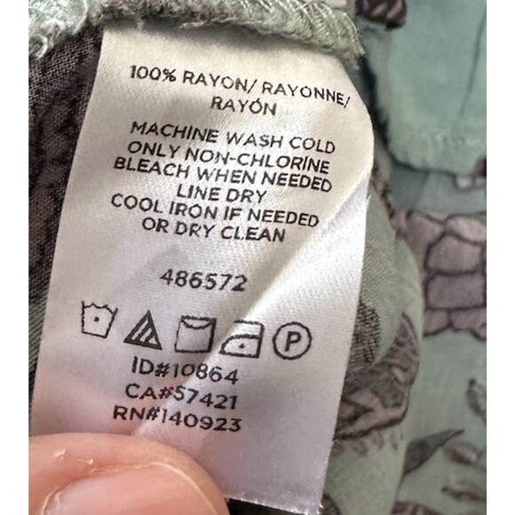 LOFT Floral Blouse V-Neck Long Sleeve Elasticized Cuffs Feminine Size XS - Picture 6 of 6